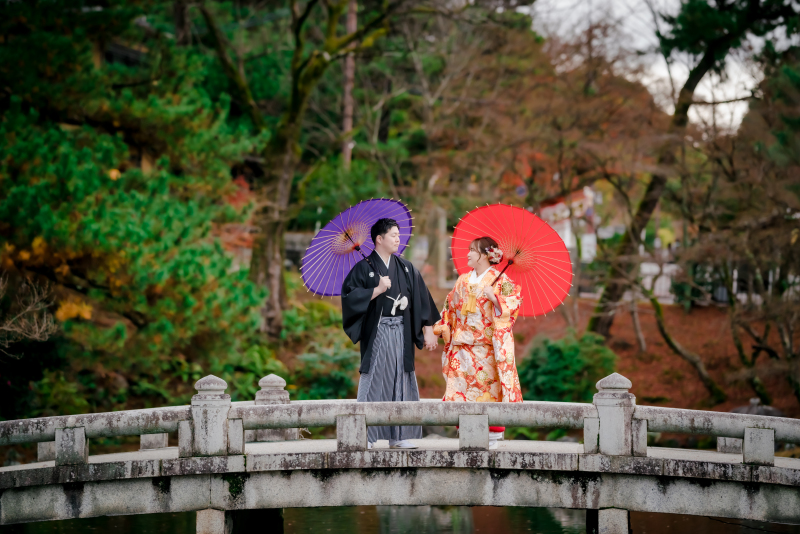 石橋の上で番傘ショット！