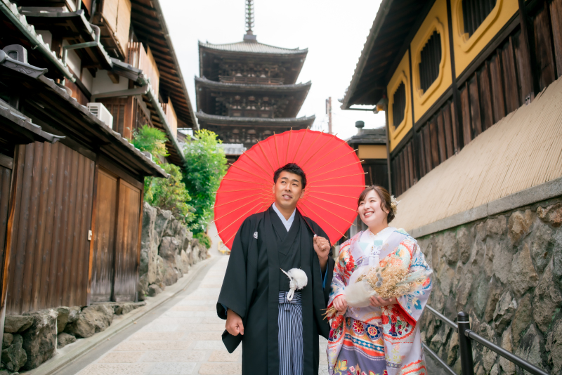 まずは塔と街並み