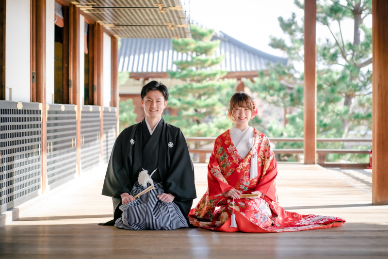 廊下で正座ショット