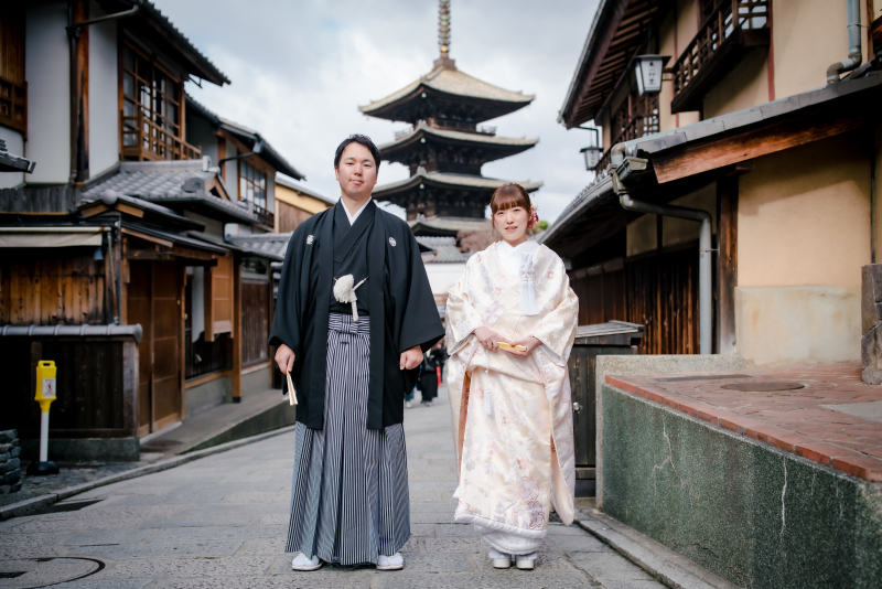 八坂の塔周辺にて衣装1点のロケ撮影♪