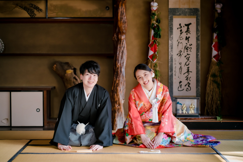 和室で正座ショット