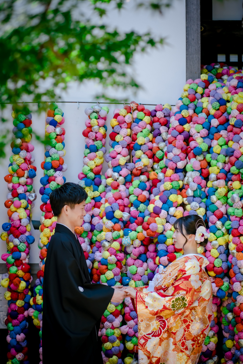 手を取り合うお二人♡