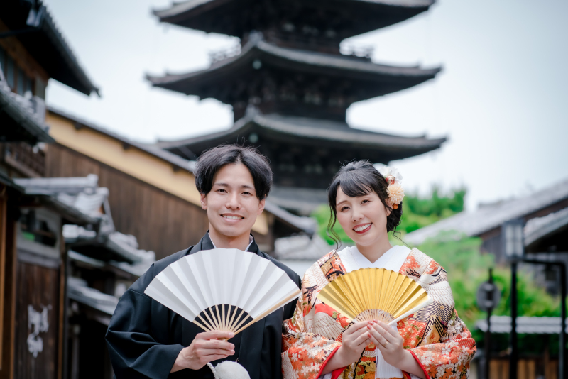 京の街並みと寺院