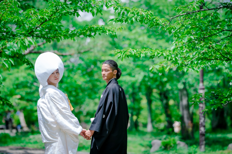 緑に囲まれたお二人♪