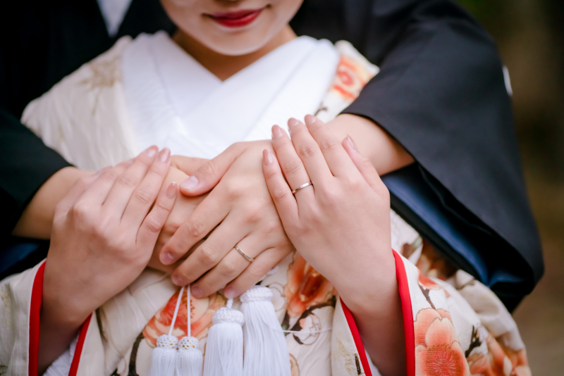 指輪光る手元ショット♡