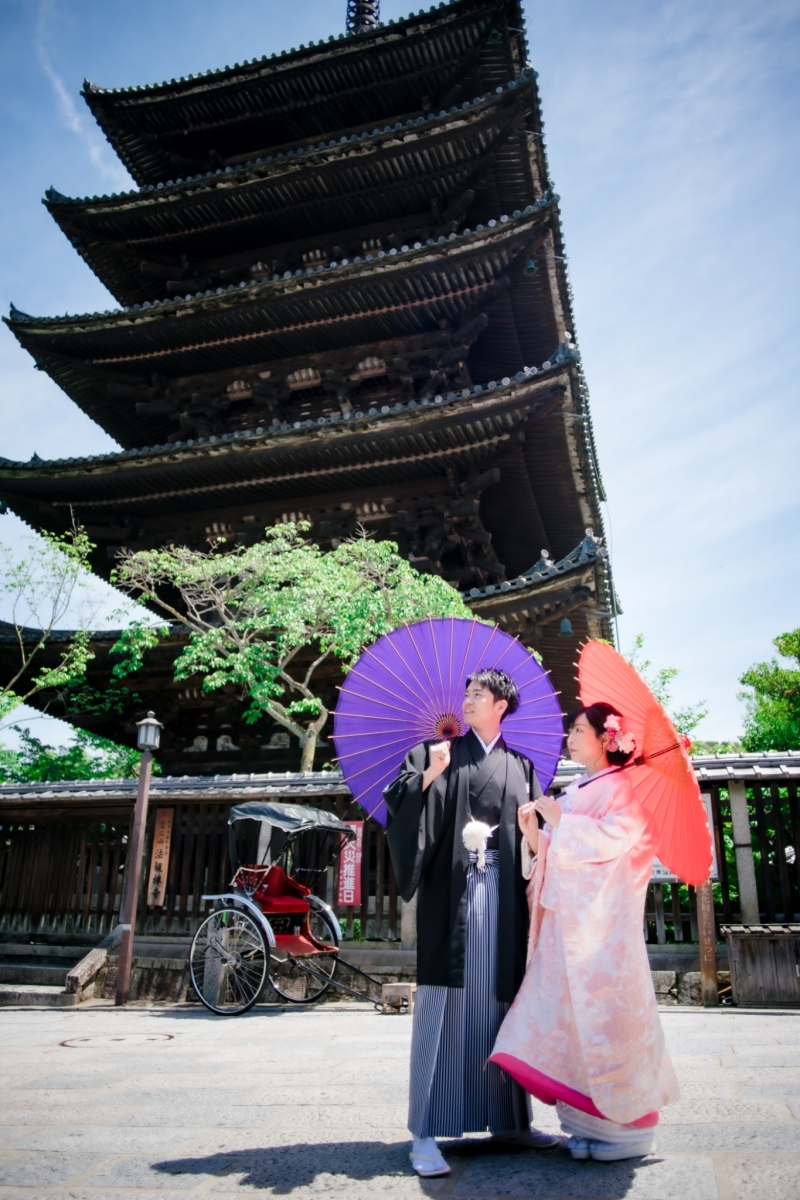 晴天の空と五重の塔