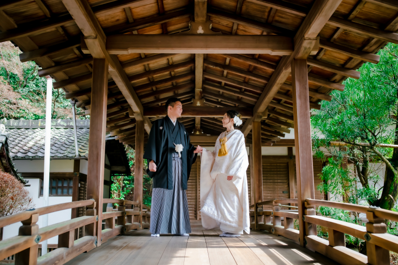 古都の街並みと寺院での撮影