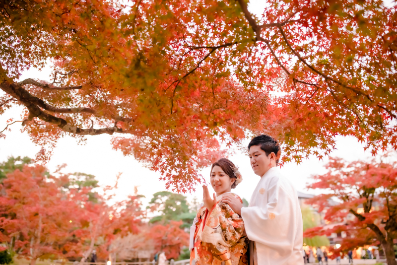 紅葉に囲まれて