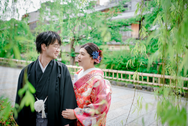 柳のカーテン♪