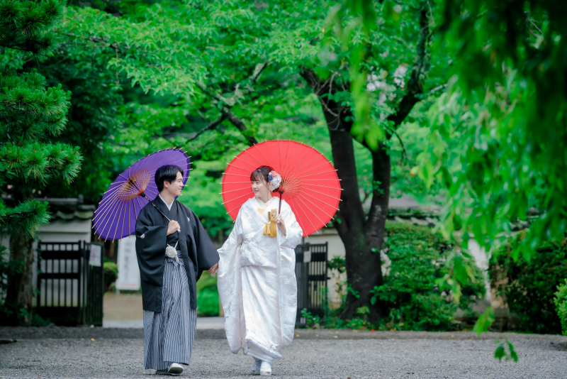 歩いているお二人