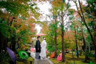 紅葉彩る寺院で白無垢撮影！