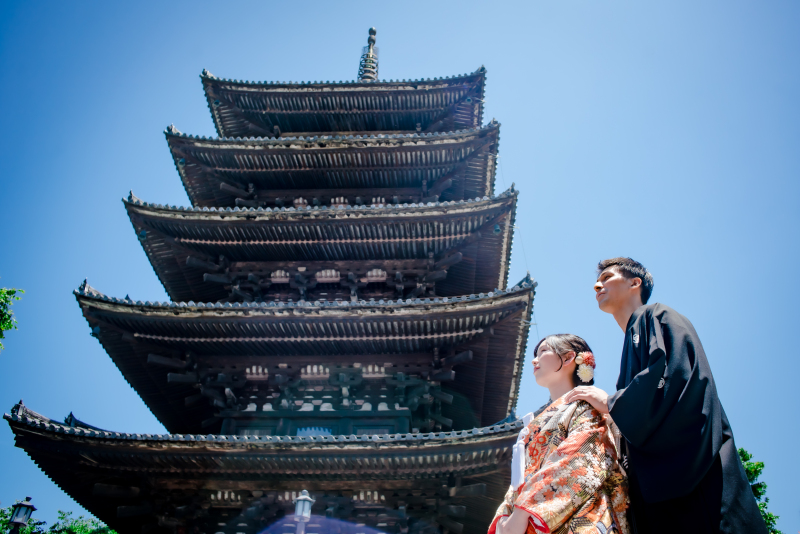 八坂の塔の真下から…