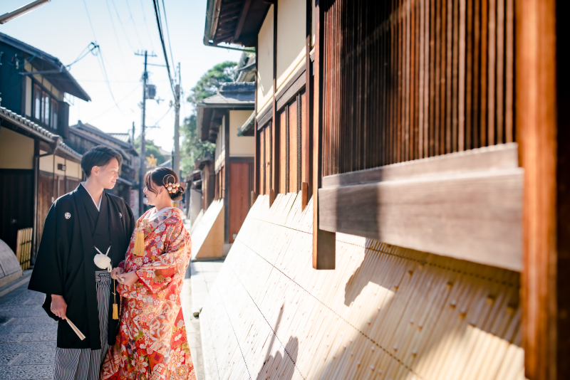 京都の街並みからスタート♪
