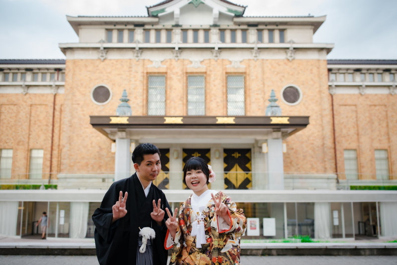 ラフなポーズで♡