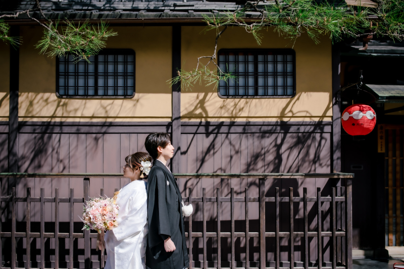 背中合わせショット