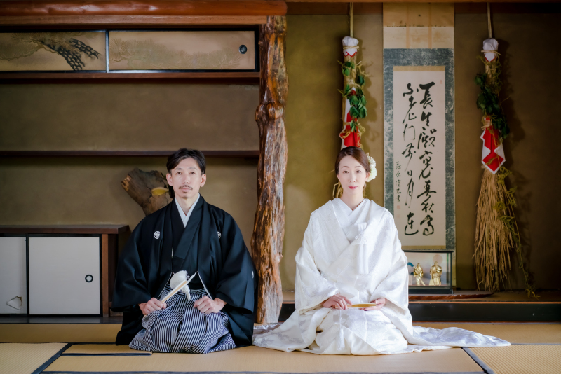 和室で正座ショット