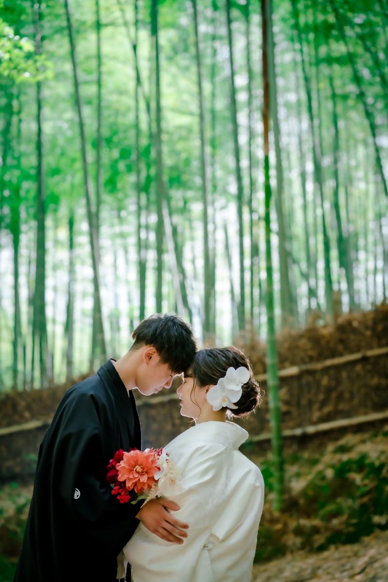 おでこをコツンと