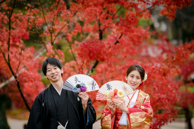 可愛い扇子からひょっこり！