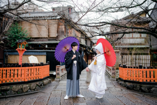 祇園と八坂の塔周辺衣装２点のロケ撮影♪