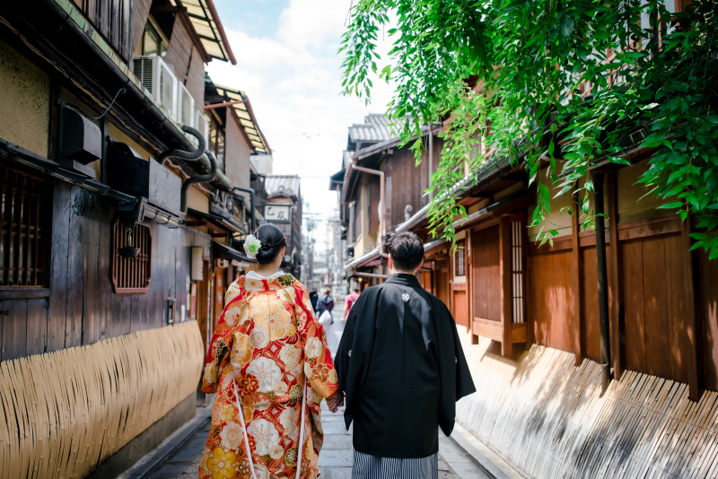 手つなぎ後ろ姿♪