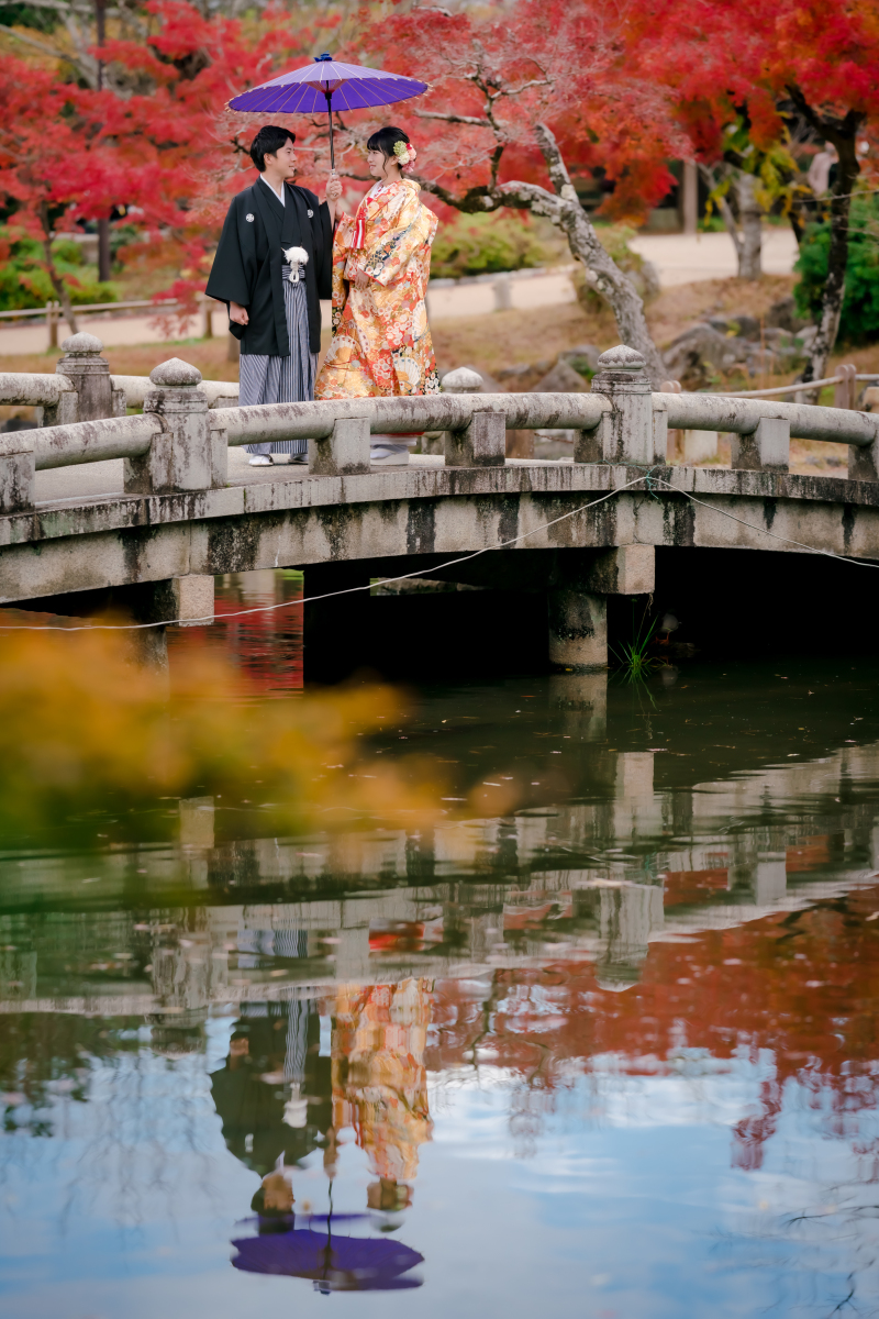 池に映るおふたり♡
