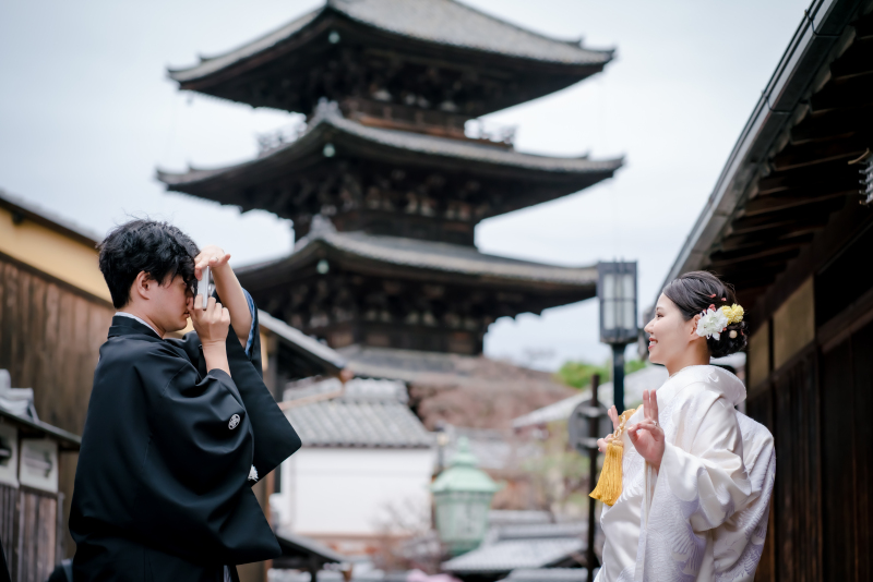 八坂の塔を挟んで！