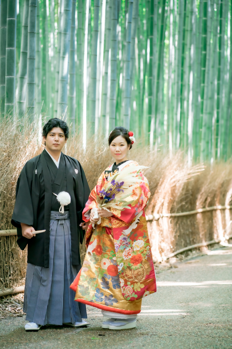 きりりとした佇まいで。