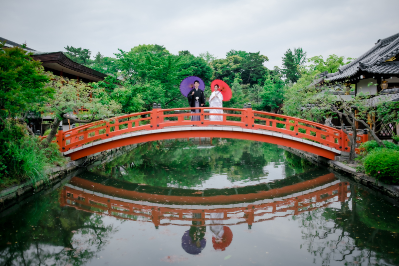 Arch Bridal_庭園で撮影できる