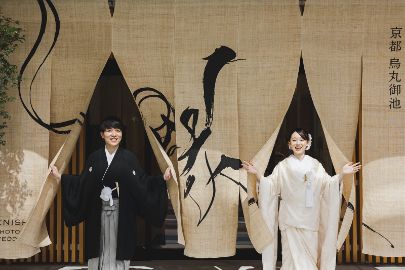 暖簾前ショット