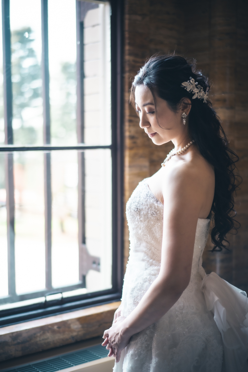 窓から入る自然光を使って