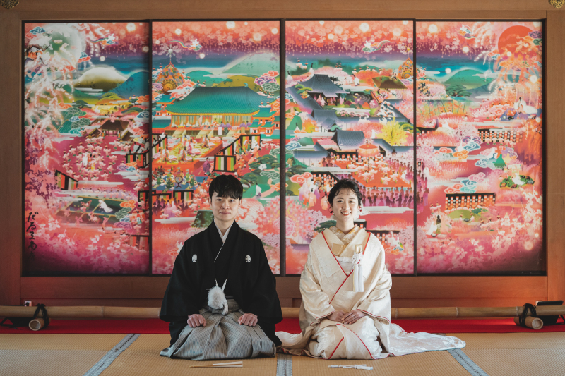 随心院名物のピンクの襖絵で