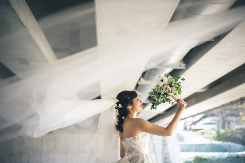 ロングベールでかっこいい雰囲気を