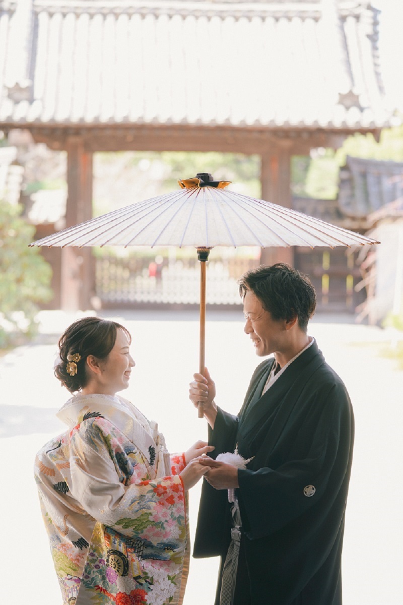 手を取り合って♪