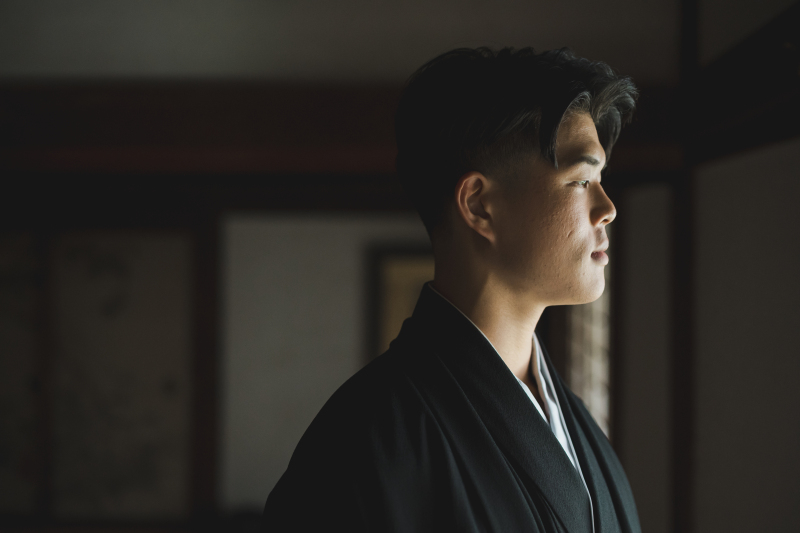 光と影が紡ぐ静寂の美