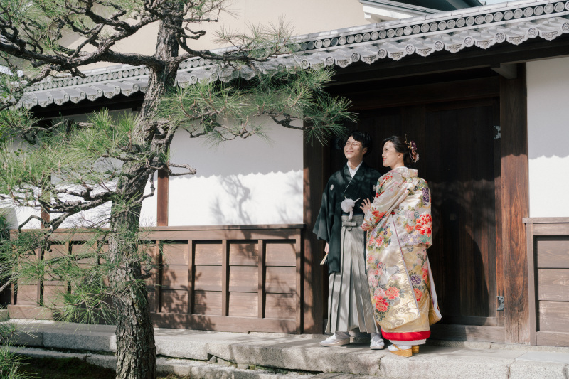 見上げるふたり