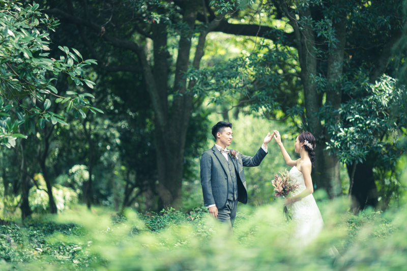 手と手が触れ合えば