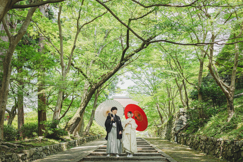 緑あふれる境内で、ゆったりとした時間を