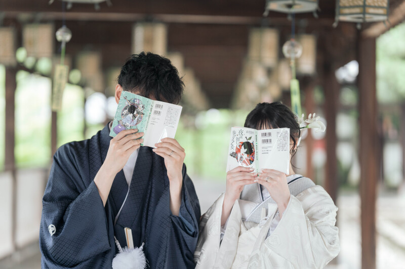 お気に入りの一冊をそっと添えて