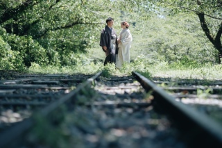 木漏れ日の中で