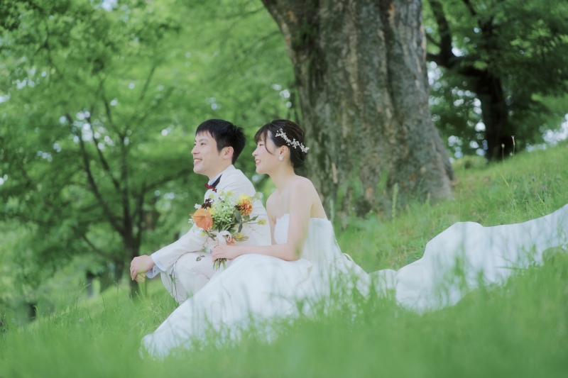 木陰で黄昏れ
