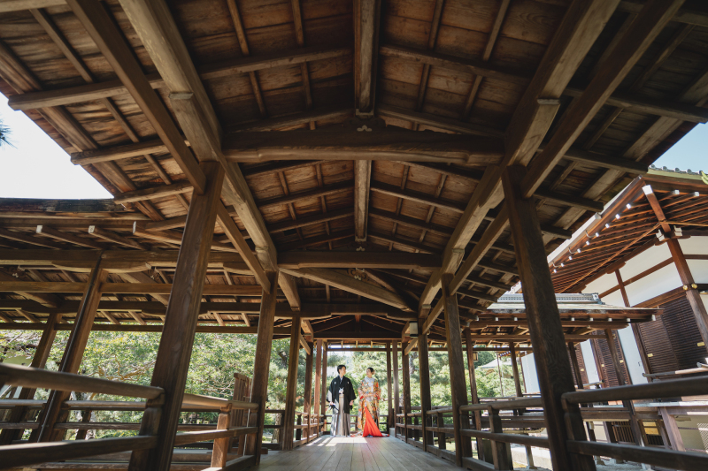 奥行きのある回廊で