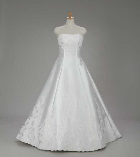 ウェディングドレス