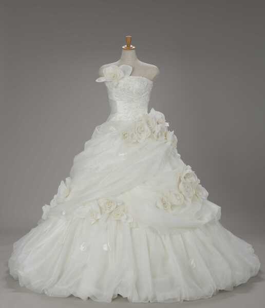 ウェディングドレス