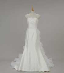 ウェディングドレス