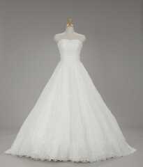 ウェディングドレス