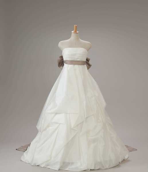 ウェディングドレス