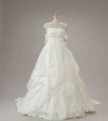 ウェディングドレス