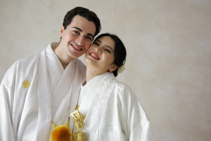 表情豊かなおふたり♡洋装＆和装スタジオ撮影