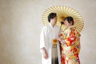 和装スタジオ -色打掛＆紋付袴-