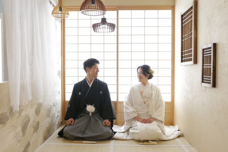 ピンクの小物でおしゃれに